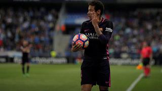 Neymar fue expulsado por primera vez en el Barcelona y perdió los papeles mientras salía