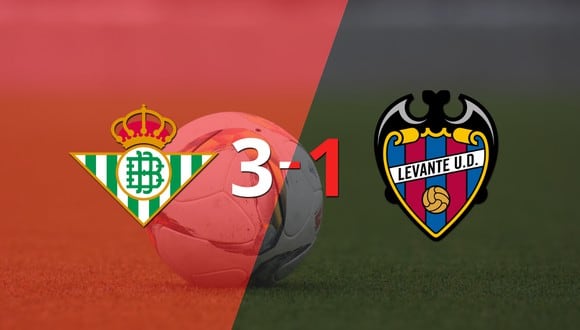 Triplete de Juanmi en el triunfo de Betis ante Levante por 3-1