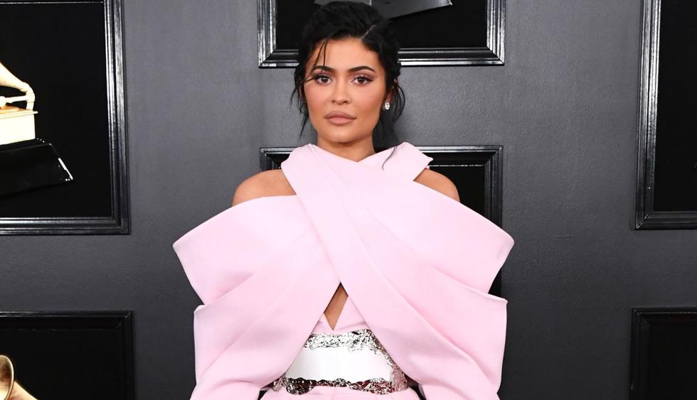 Kylie Jenner estrenó nuevo look y se ganó el elogio de sus millones de seguidores. (Foto: AFP)