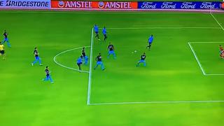 Contragolpe perfecto: Zamora marca un golazo para el 1-0 de Católica vs Bolívar [VIDEO]