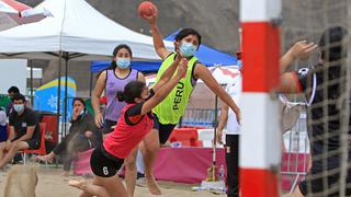 Vuelve la actividad: torneo de Beach Handball inició con éxito en el Complejo Panamericano