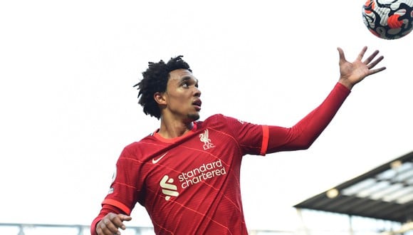 Alexander-Arnold debutó en el Liverpool en el 2016. (Foto: Reuters)
