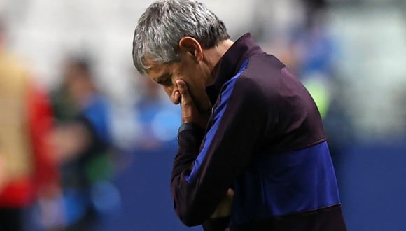 Barcelona's Spanish ex coach Quique Setien reacts during the UEFA Champions League quarter-final football match between Barcelona and Bayern Munich at the Luz stadium in Lisbon on August 14, 2020. (Credit: AFP)