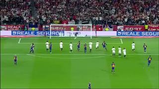 ¡Directo al ángulo! La genial tapada de Soria tras tiro libre de Lionel Messi por Copa del Rey