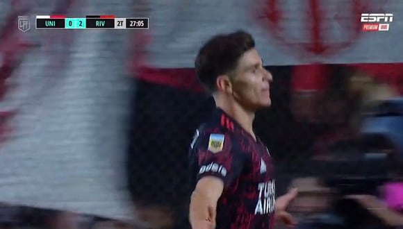 Julián Álvarez marca el 3-0 de River vs Unión. (Fuente: ESPN)