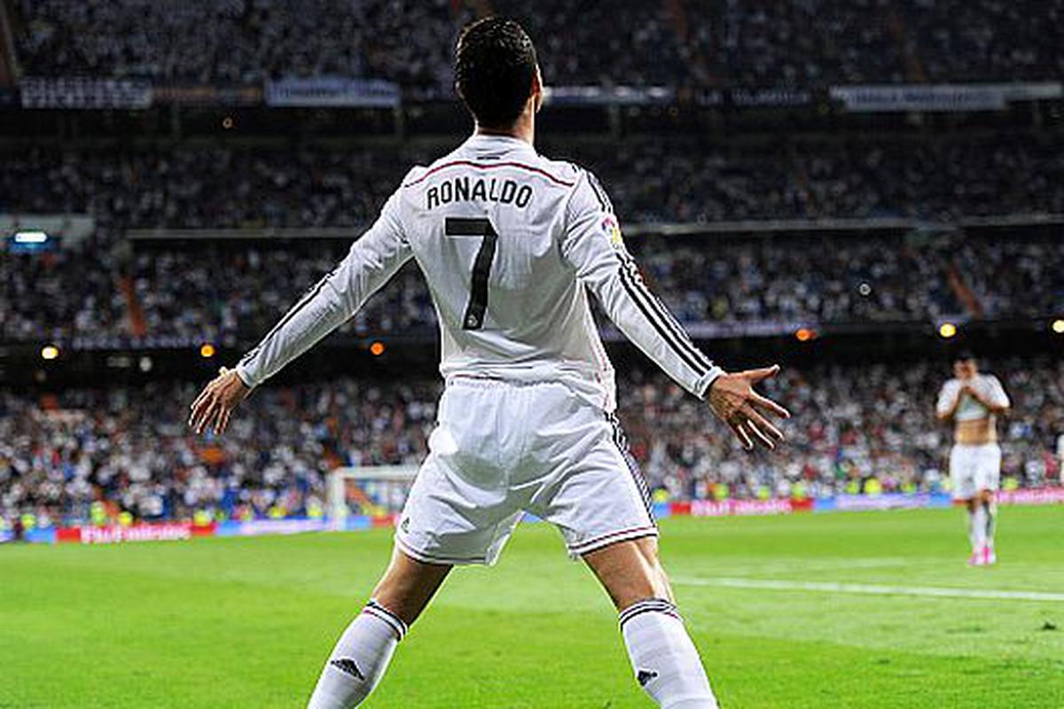 Cristiano Ronaldo: mira sus mejores jugadas en GIFS que enloquecieron al mundo | FUTBOL-INTERNACIONAL DEPOR