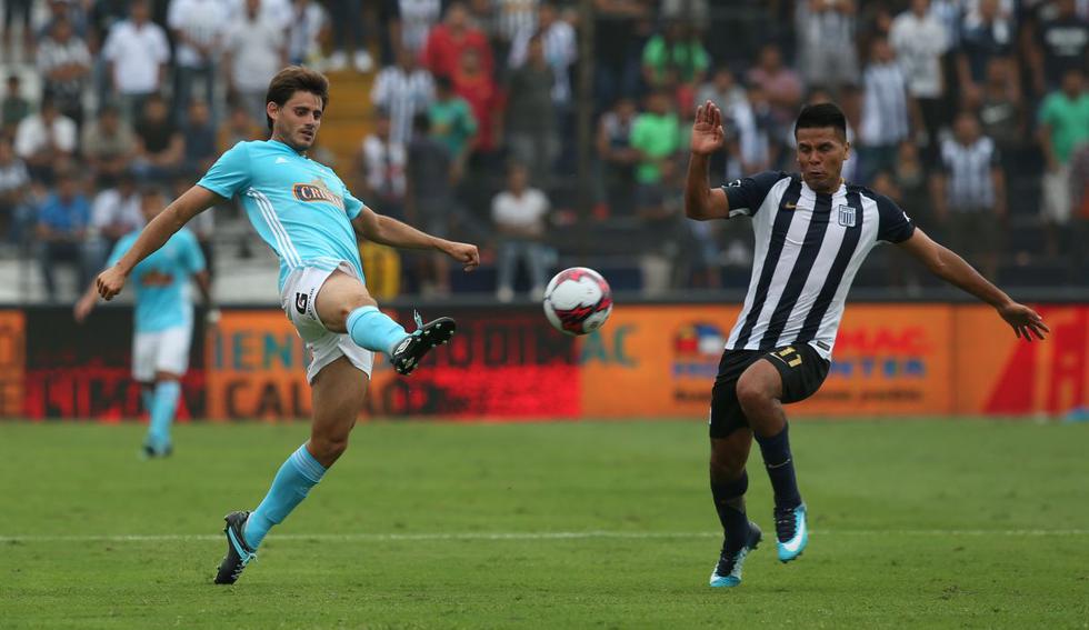 Omar Merlo, defensa de Sporting Cristal.