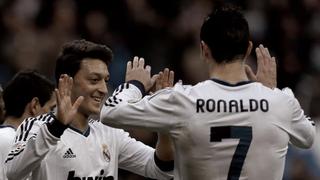 Fiel a él: Mesut Ozil reclamó respeto por Cristiano Ronaldo