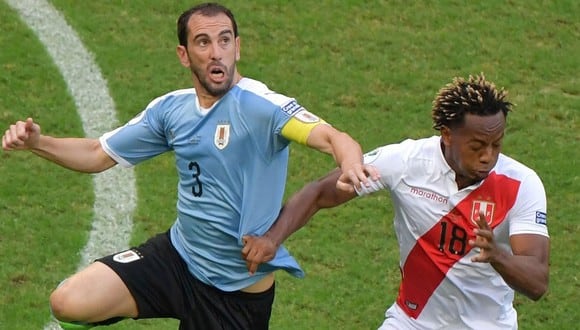 Diego Godín ha enfrentado cinco veces a Perú en la 'era Gareca' y solo ganó una vez (Foto: EFE)