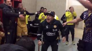 Con todo y bastón: el festejo de Diego Armando Maradona luego de la victoria con Dorados de Sinaloa [VIDEO]
