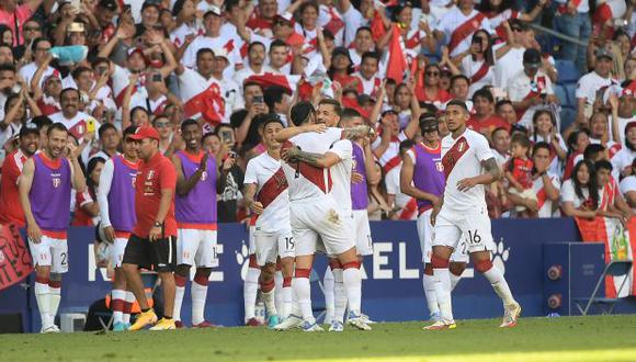 El puesto 10 fue a lo máximo que llegó Perú en el ranking FIFA. (Foto: AFP)