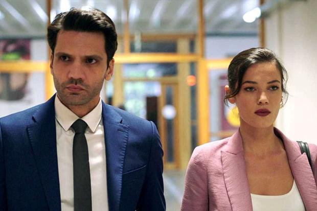 Ceylin e Ilmaz en la telenovela "Secretos de familia" (Foto: Ay Yapım)