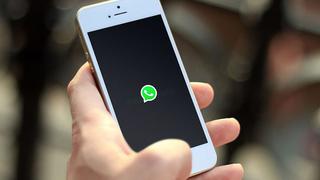 WhatsApp: este es el mensaje que te promete el “modo oscuro” y no funciona 