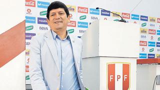 Mientras jugaba la Selección Peruana: 'Punta de lanza', la columna del Director