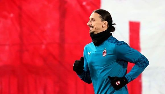 Zlatan Ibrahimovic fue suplente en la visita de AC Milan a Estrella Roja por la Europa League. (Getty)
