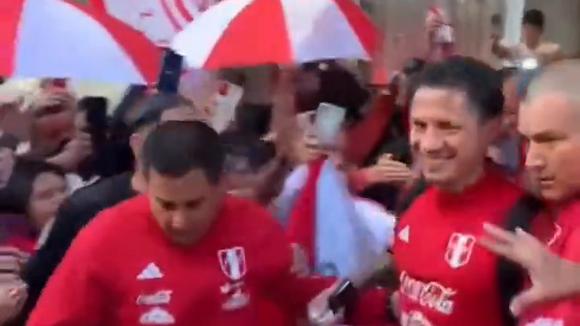 The fans of the Peruvian team were present in Madrid.  (Video: Movistar)
