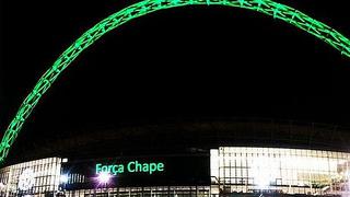 Duelo mundial: Estadio Wembley y el homenaje al Chapecoense, tras accidente