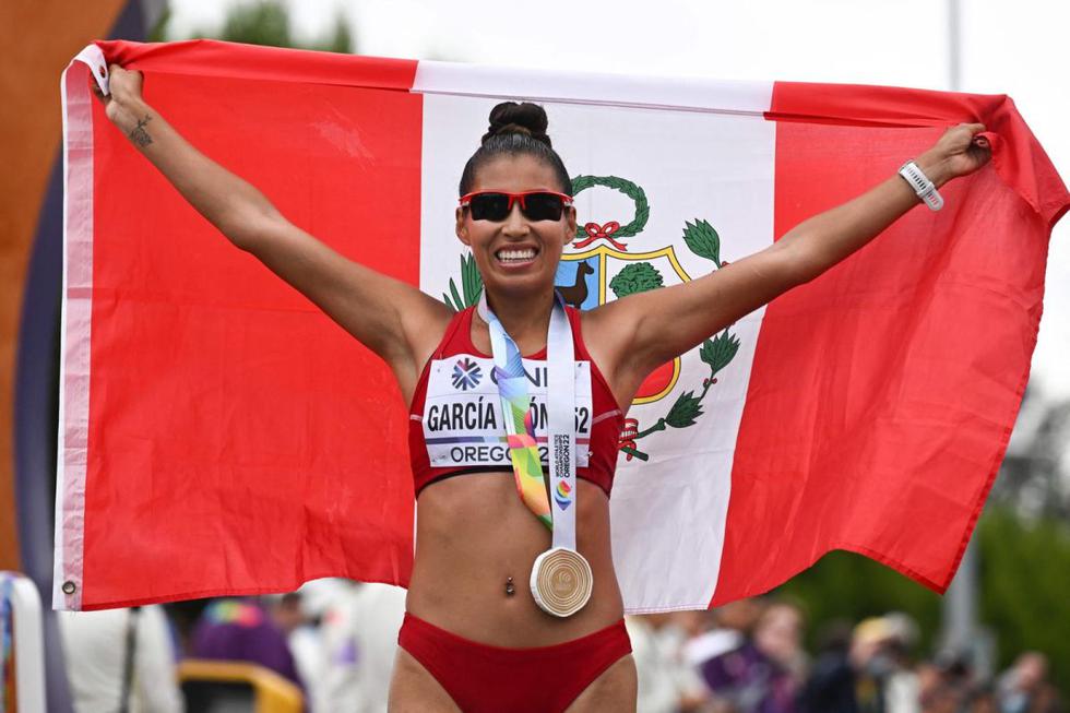 Kimberly García ganó la prueba de los 35 kilómetros con un tiempo de 2h39:16, tercera mejor marca de la historia. (Foto: AFP)