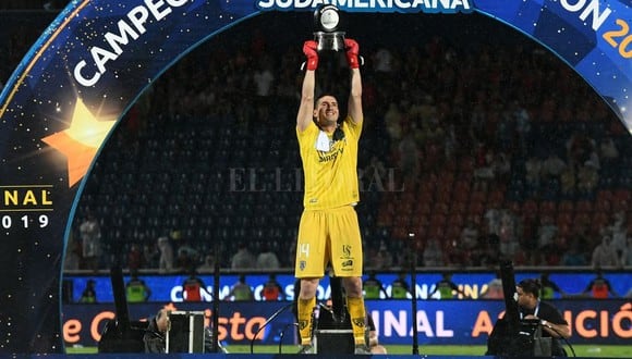 Jorge Pinos fue elegido como el mejor jugador de la final entre Independiente del Valle ante Colon por la Copa Sudamericana 2020. (Foto: Agencia)