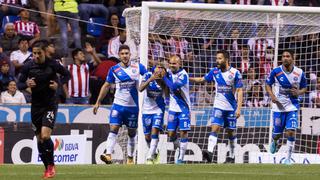Con gol de Fernández y Santamaría titular: Puebla venció a Chivas y es líder del Clausura Liga MX