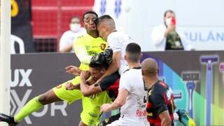 Portero de Sport Recife se fracturó la cara tras choque: sensibles imágenes dan la vuelta al mundo [VIDEO]