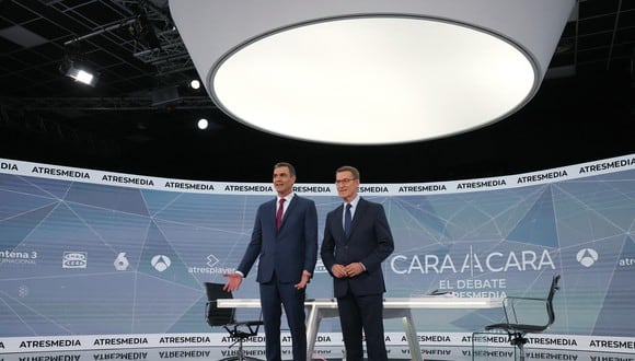Pedro Sánchez y Alberto Núñez-Feijóo no se verán las caras en el debate final (Foto: AFP)