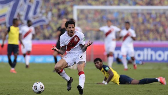 Lapadula viene de brindar dos asistencias para el triunfo 1-2 de Perú en Ecuador. (Foto: AFP)