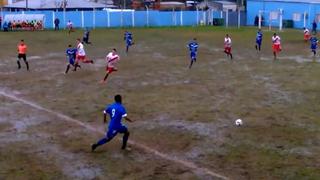 En medio de charcos y barro: el espectacular gol con 'Tiki-Taka' en torneo argentino [VIDEO]