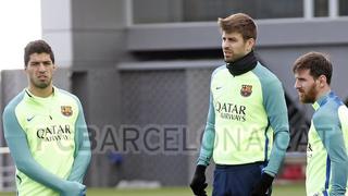 Un día después del papelón en París: caras largas entre jugadores y técnicos en entrenamiento del Barcelona