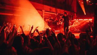Louis Tomlinson sorprendió a sus fans al estrenar cuatro canciones en reciente concierto en España | VIDEOS