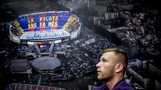 Tras rebelarse contra el Barça: Arthur volvió a la Ciudad Deportiva y se puso a disposición del club
