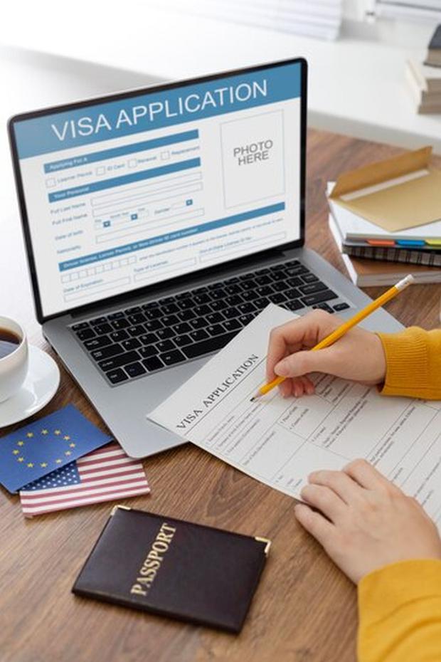 The Application For The 2025 Visa Lottery Is Online Only (Photo: Freepik)
