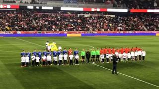 Lleno de emotividad: así se entonó el Himno Nacional en el Red Bull Arena [VIDEO]