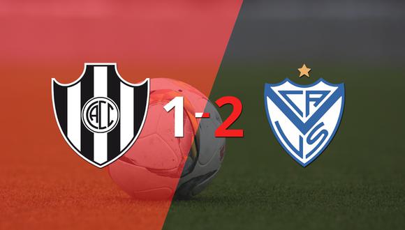 Vélez gana de visitante 2-1 a Central Córdoba (SE)