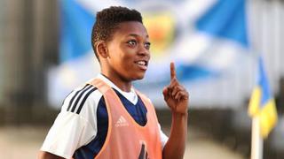 El mejor regalo de Navidad: Karamoko cumple su sueño en el fútbol mundial