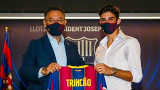 Desde su ingreso al Camp Nou hasta su respuesta sobre Messi: así fue la presentación de Trincao en Barcelona