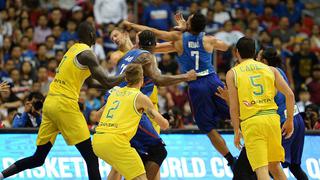 ¡A puñetazo limpio! Partido de básquet entre Australia y Filipinas terminó en brutal batalla campal