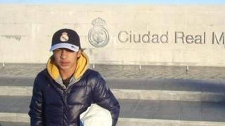Llegó con 14 años a España, se probó en el Real Madrid, no lo aceptaron y ahora trabaja de reciclador