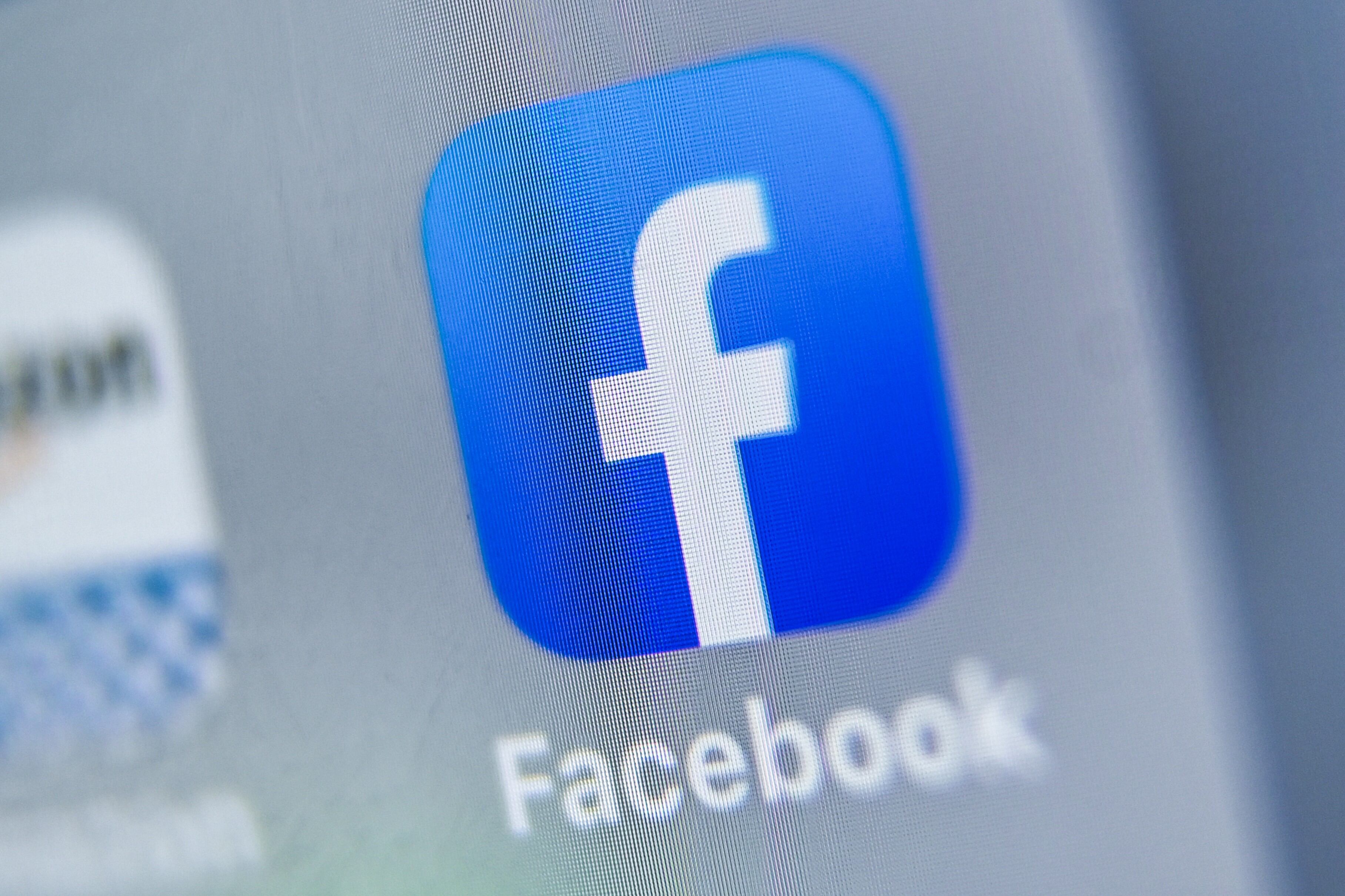 Facebook publica informa sobre la regulación de contenido (DENIS CHARLET / AFP)