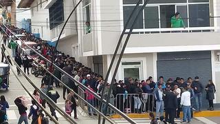 Universitario vs. UTC: largas colas para ver a los merengues en Cajabamba [FOTOS]
