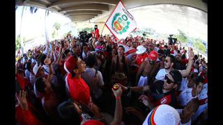 Los hinchas peruanos arman la fiesta previo a la final de la Copa América en el Maracaná [FOTOS]