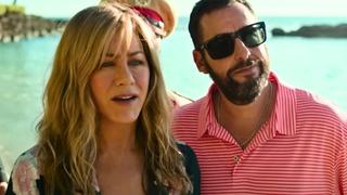 Por qué Jennifer Aniston le dio un golpe a Adam Sandler mientras grababan “Misterio a la vista”