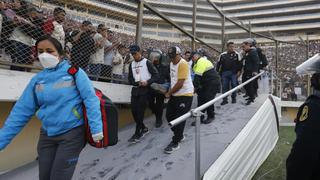 Emergencia en tribuna: el partido de Universitario vs. Melgar se paralizó por desmayo de un hincha [VIDEO]