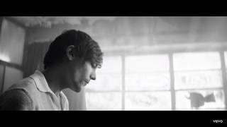 Louis Tomlinson, ex One Direction, dedica el emotivo videoclip de su tema “Two of us” a su madre | VIDEO