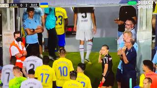 Directo a los vestuarios: la reacción de los jugadores tras emergencia en Barcelona vs. Cádiz