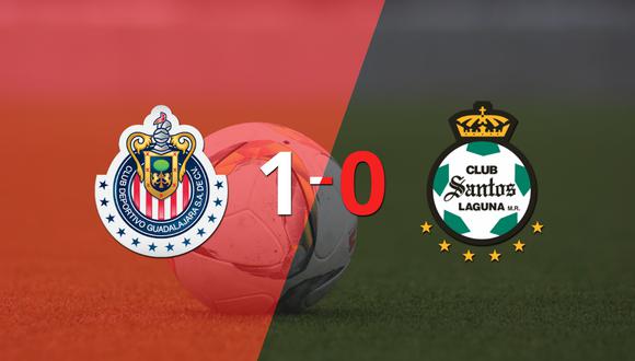 Con lo justo, Chivas venció a Santos Laguna 1 a 0 en el estadio Akron