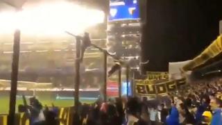 Tremendo golpe: hincha de Boca cae desde alambrado de La Bombonera y se vuelve viral [VIDEO]