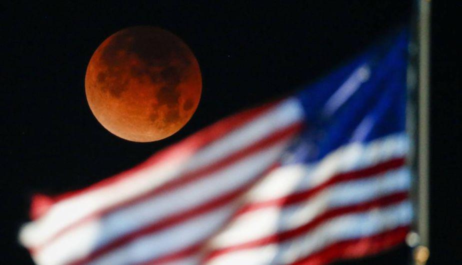 Superluna de sangre en Estados Unidos. (Foto: AP)