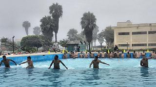 Al máximo nivel: Universitario de Deportes realizó duros ejercicios en piscina (VIDEO)