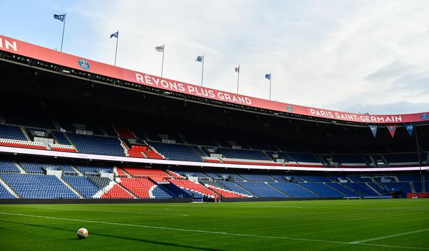 El Parque de los Príncipes es un estadio de fútbol y de rugby situado al oeste de la ciudad de París, en Francia, específicamente en el distrito XVI, en la periferia parisina. Cuenta con una capacidad de 47.929 espectadores. 
(Foto: Shutterstock)